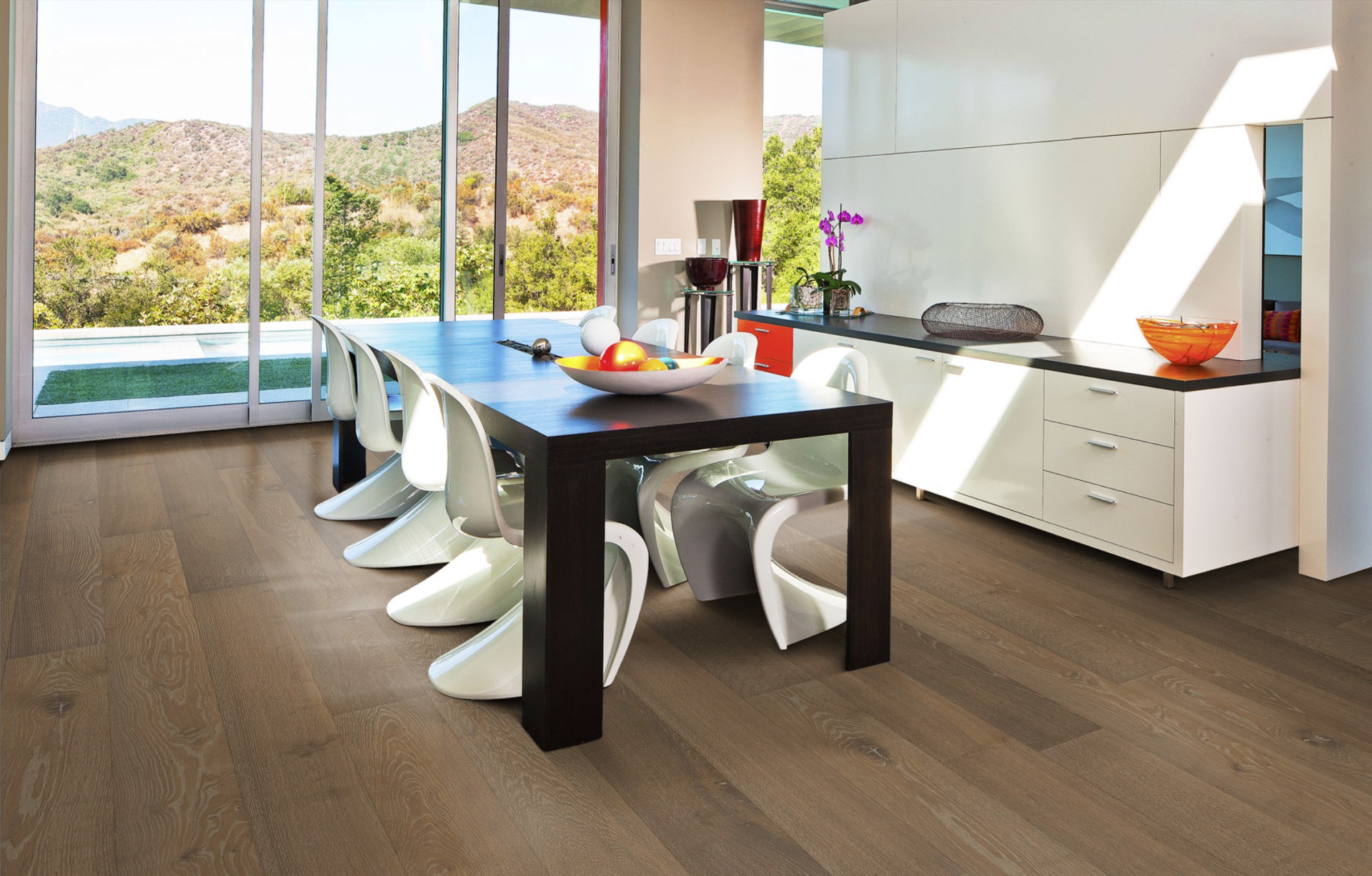 Паркетная доска Kahrs Новая классика Дуб Титан Nouveau Greige 151N8AEKGGKW220 Lively 2266×187×15 фото в интерьере